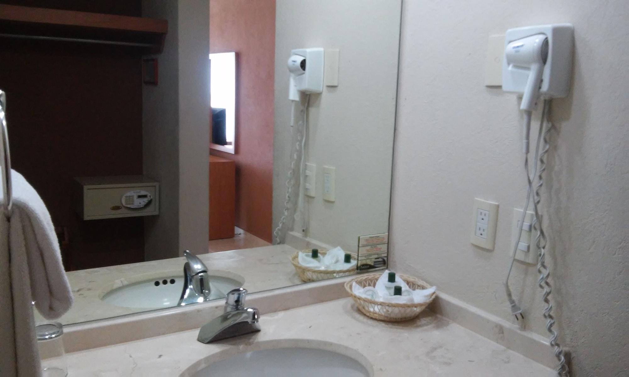 Hotel Balaju &